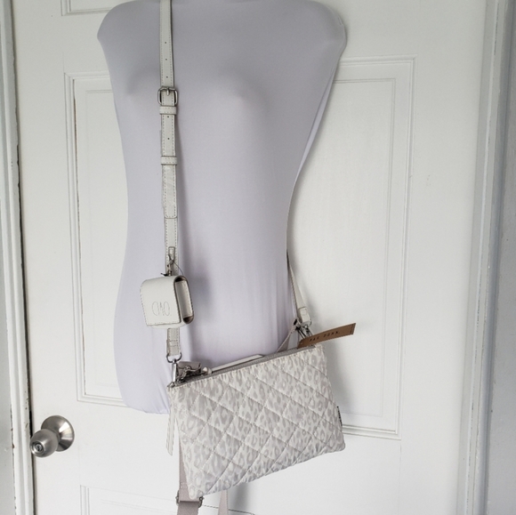 Rae Dunn Quilted Nylon Double Zip Crossbody Shoulder Bag Lightweight Design - Picture 3 of 13